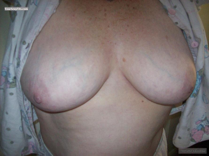 Tit Flash: Wife's Very Big Tits - Ample Annie from United States